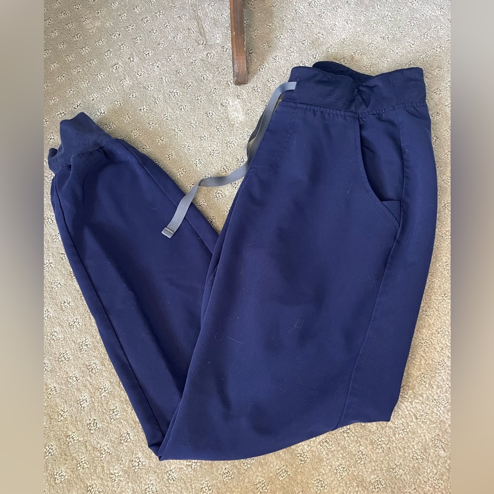FIGS XS JOGGERS